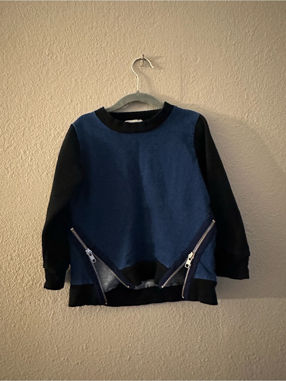 Vierra Rose Kids' Blue & Black Zip-Detail Sweatshirt